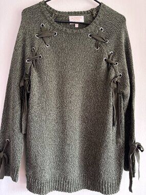 Audrey Parks Women’s Medium Knit Sweater Lace-Up Detail Olive Green Cozy